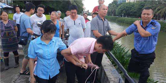 扎根基层服务人民 广东遂溪民警英勇跳水救人 传递正能量