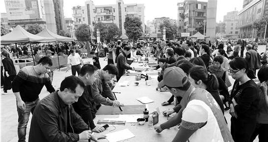 新春文化大餐轮番上 廉江市民贺岁乐翻天 新春文化大餐轮番上 廉江市民贺岁乐翻天