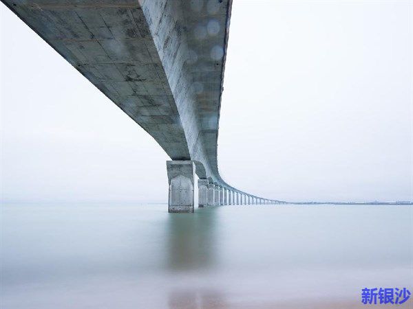 湛江调顺跨海大桥完成首件箱梁浇筑