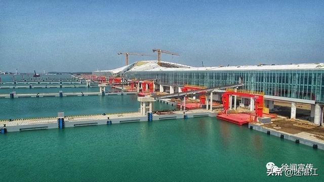 湛江徐闻港项目预计将在今年12月30日竣工，春节前投入使用