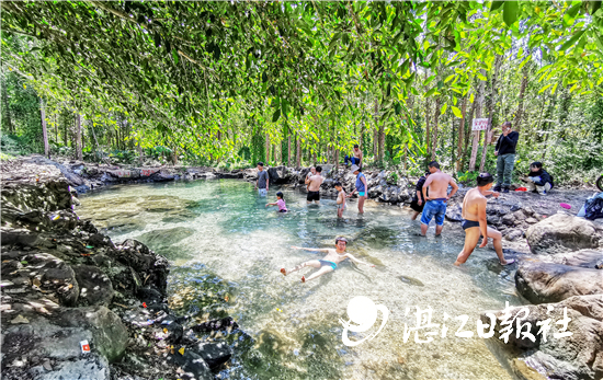 湛江“小九寨” 藏身遂溪三多塘